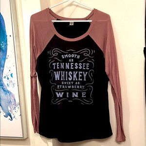 Women's Graphic Raglan Top - Black and Pink